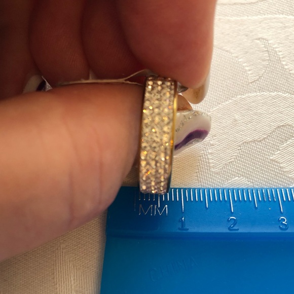 Size 9 Diamond Sparkler Fashion Golden Ring Stainless Steel Band - Picture 4 of 8